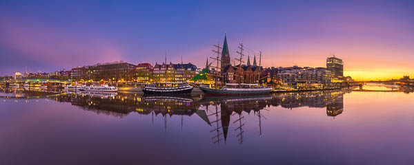 Panoramic view of Schlachte in Bremen, Germany during a beautiful sunrise by Michael Abid