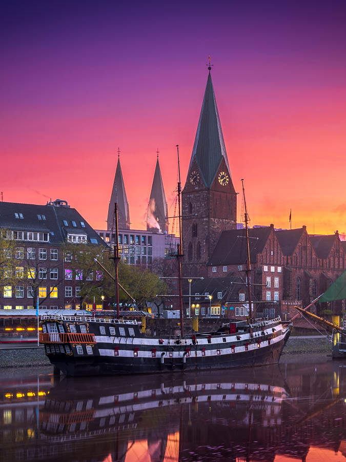 Schlachte in Bremen at sunrise