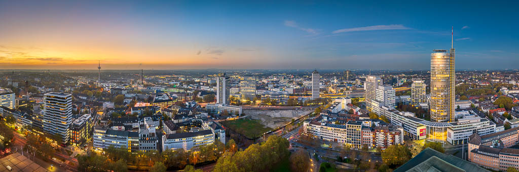 Skyline von Essen bei Nacht