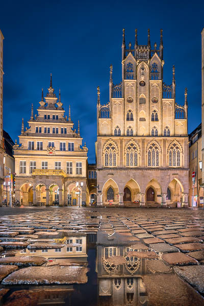 Town Hall on the Prinzipalmarkt at night in Münster, Germany by Michael Abid