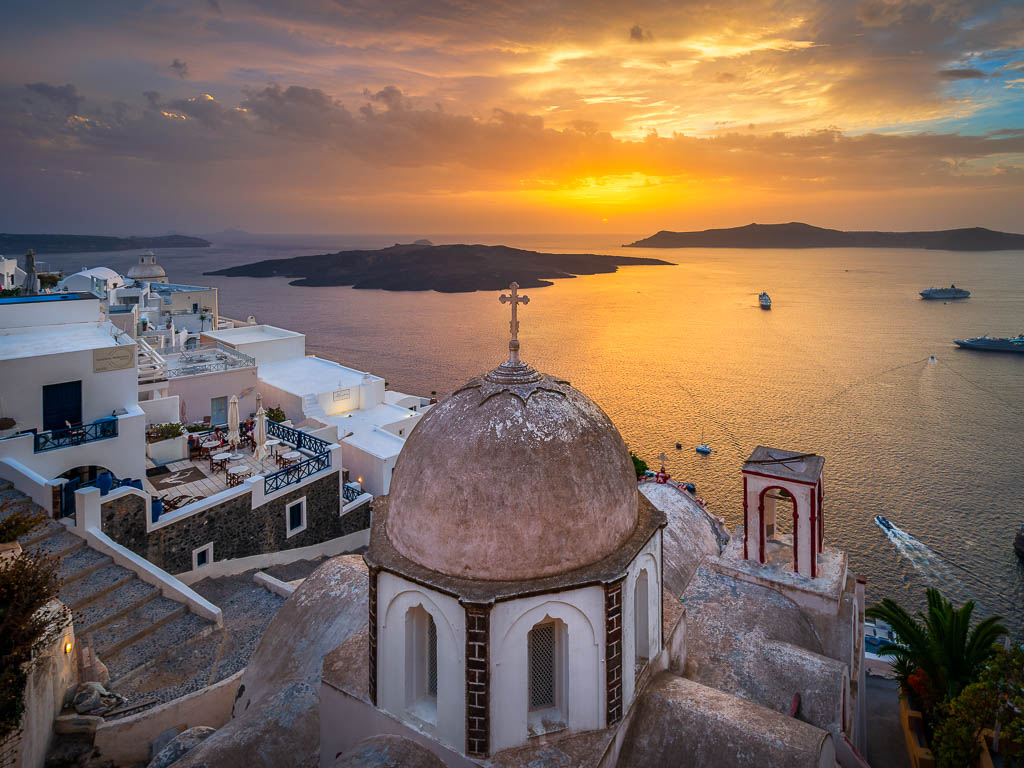 Sonnenuntergang auf Santorin in Griechenland