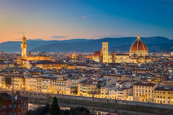 Skyline von Florenz, Italien zum Sonnenuntergang von Michael Abid