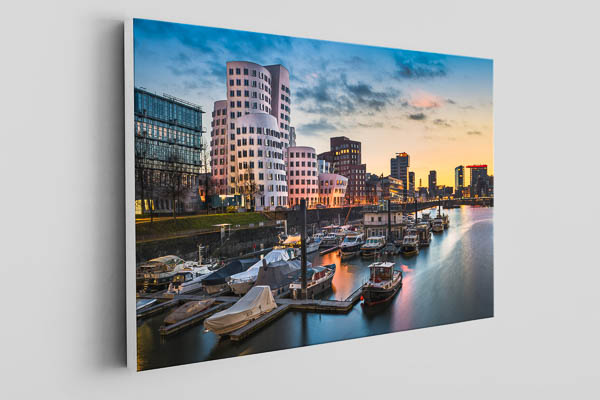 Canvas - Medienhafen in Dusseldorf at sunset