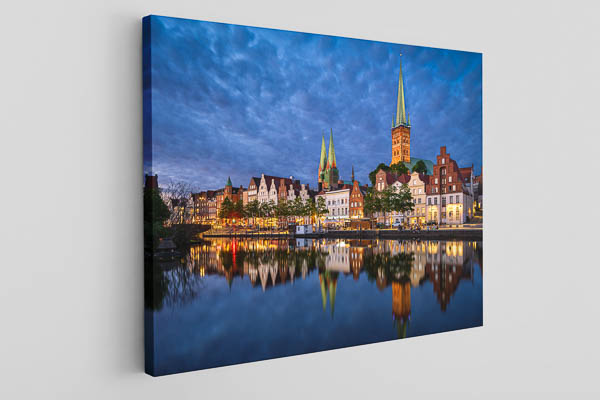 Canvas - Old town of Lübeck at night